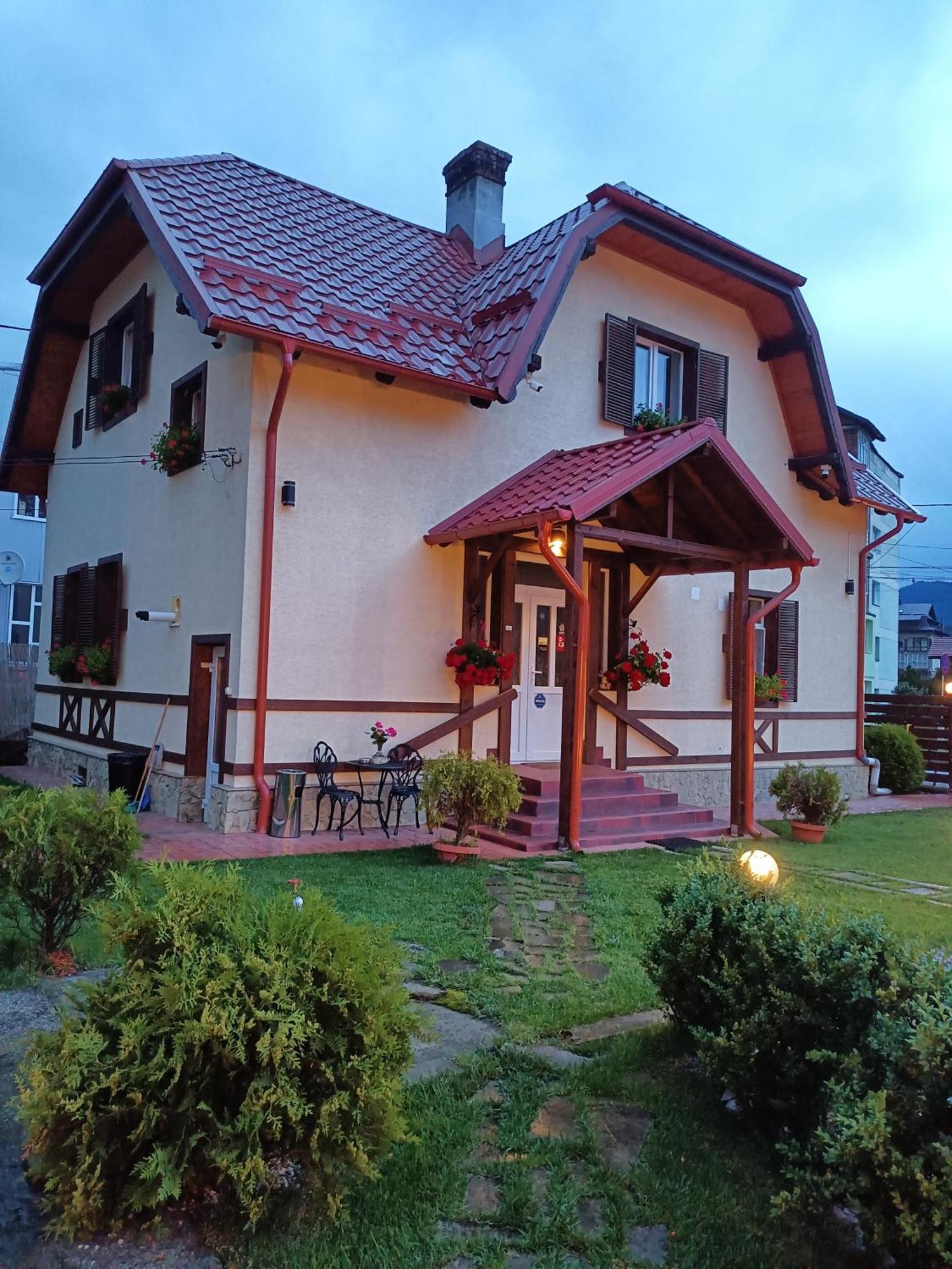 Residence Rooms Bucovina Câmpulung Moldovenesc Exteriör bild