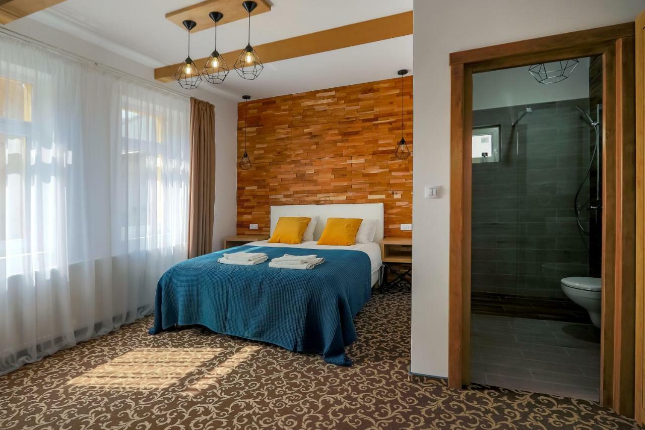 Residence Rooms Bucovina Câmpulung Moldovenesc Exteriör bild